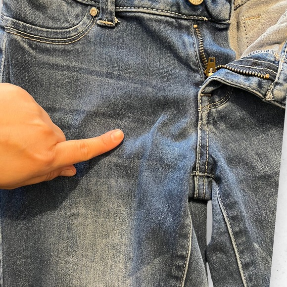 Body Con Jeans‎ Skinny Women's 3 Amethyst Low Rise 2 Buttons Medium Wash Stretch - Picture 7 of 8